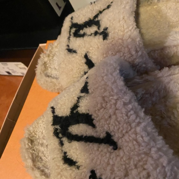 Louis Vuitton mules - Picture 4 of 5